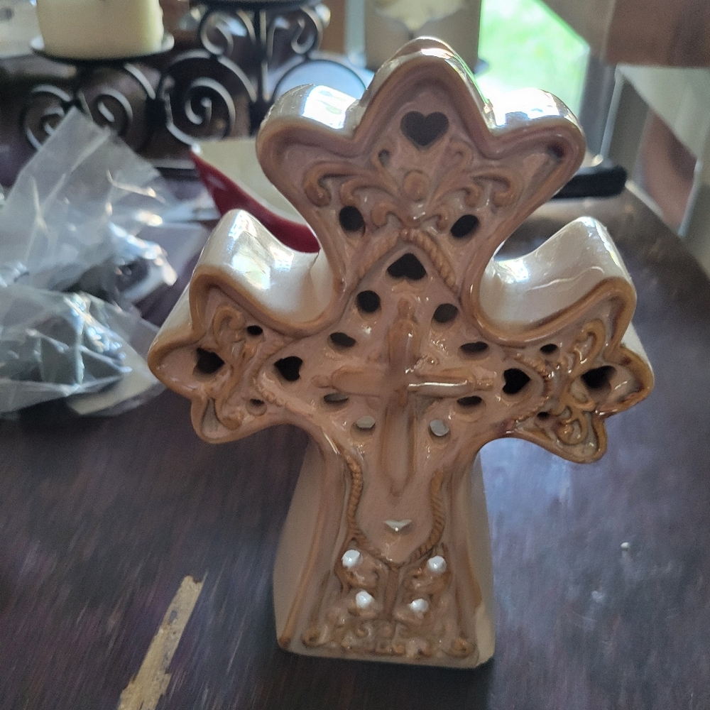 Ceramic cross tea light holder [rare]
